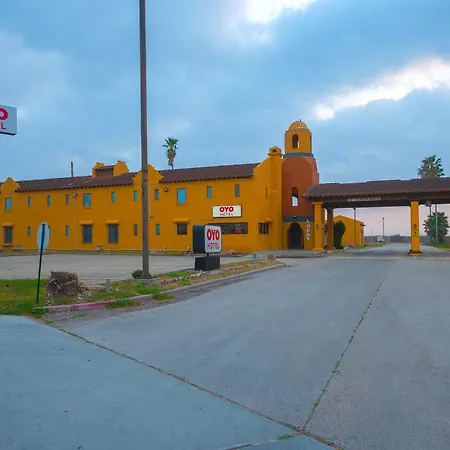 Oyo Hotel Kingsville - Hwy 77